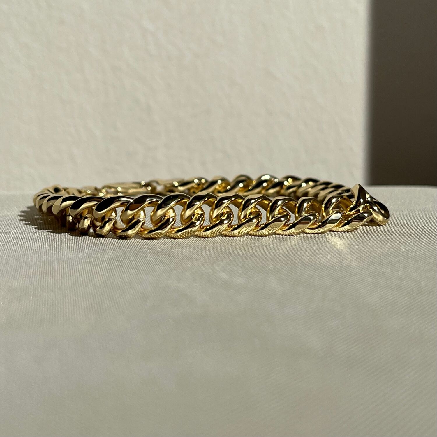 Altın işçiliği xuping bileklik 22 cm büyük ölçü