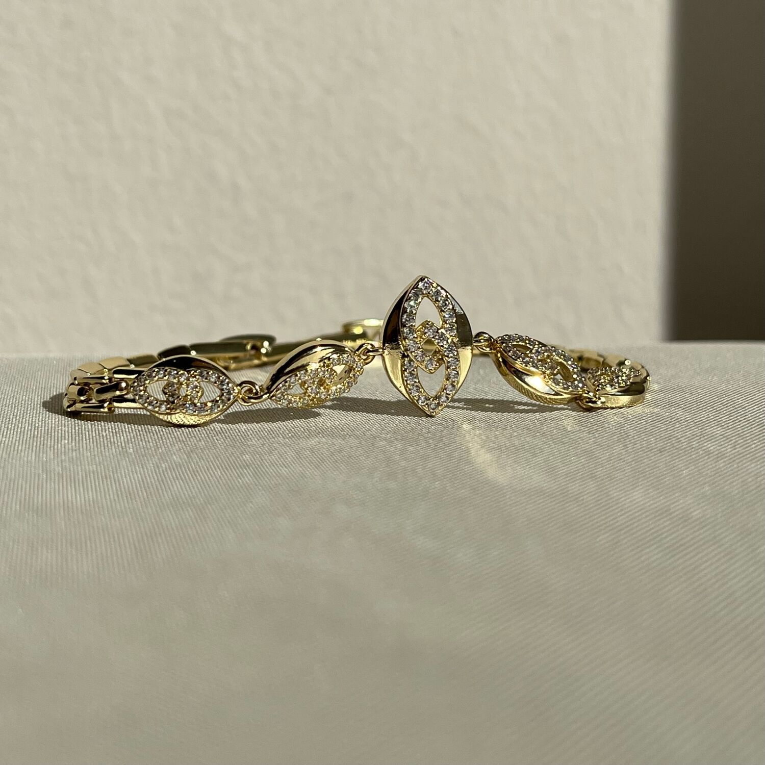 Pırlanta işçiliği xuping bileklik