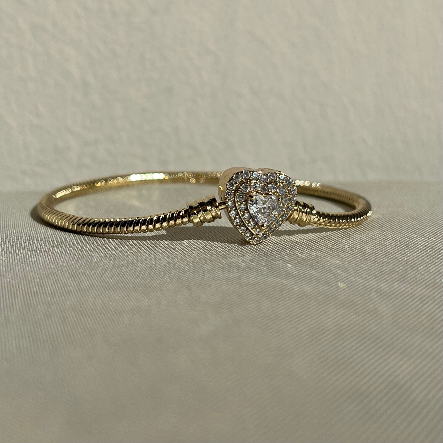 Pırlanta işçiliği kalp xuping bileklik