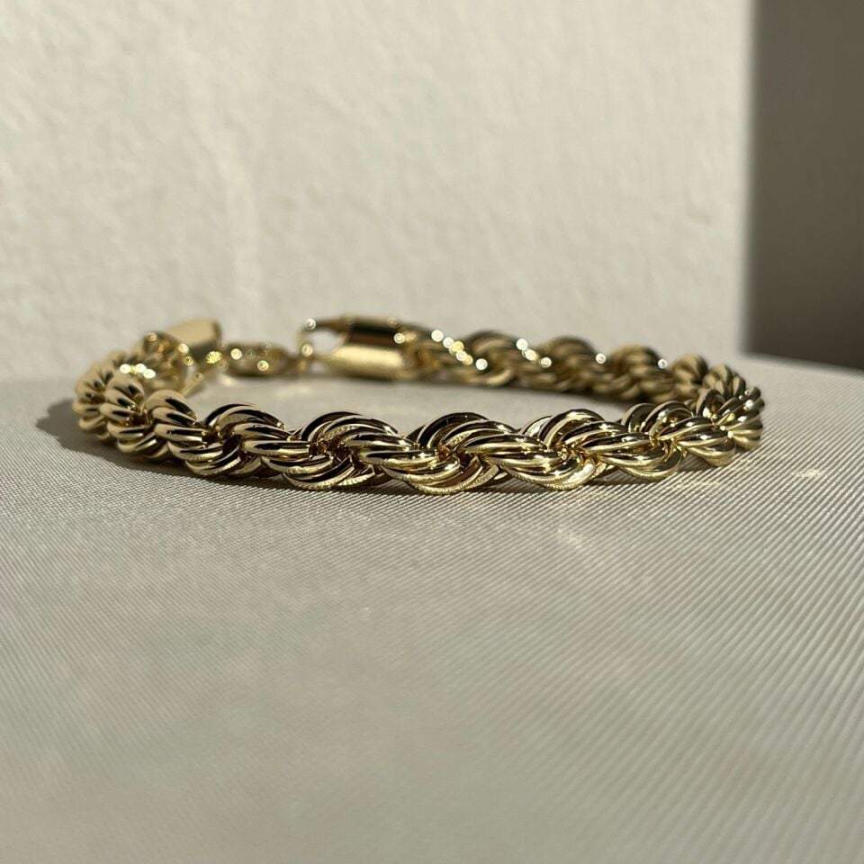 Altın işçiliği kalın burgu model xuping bileklik