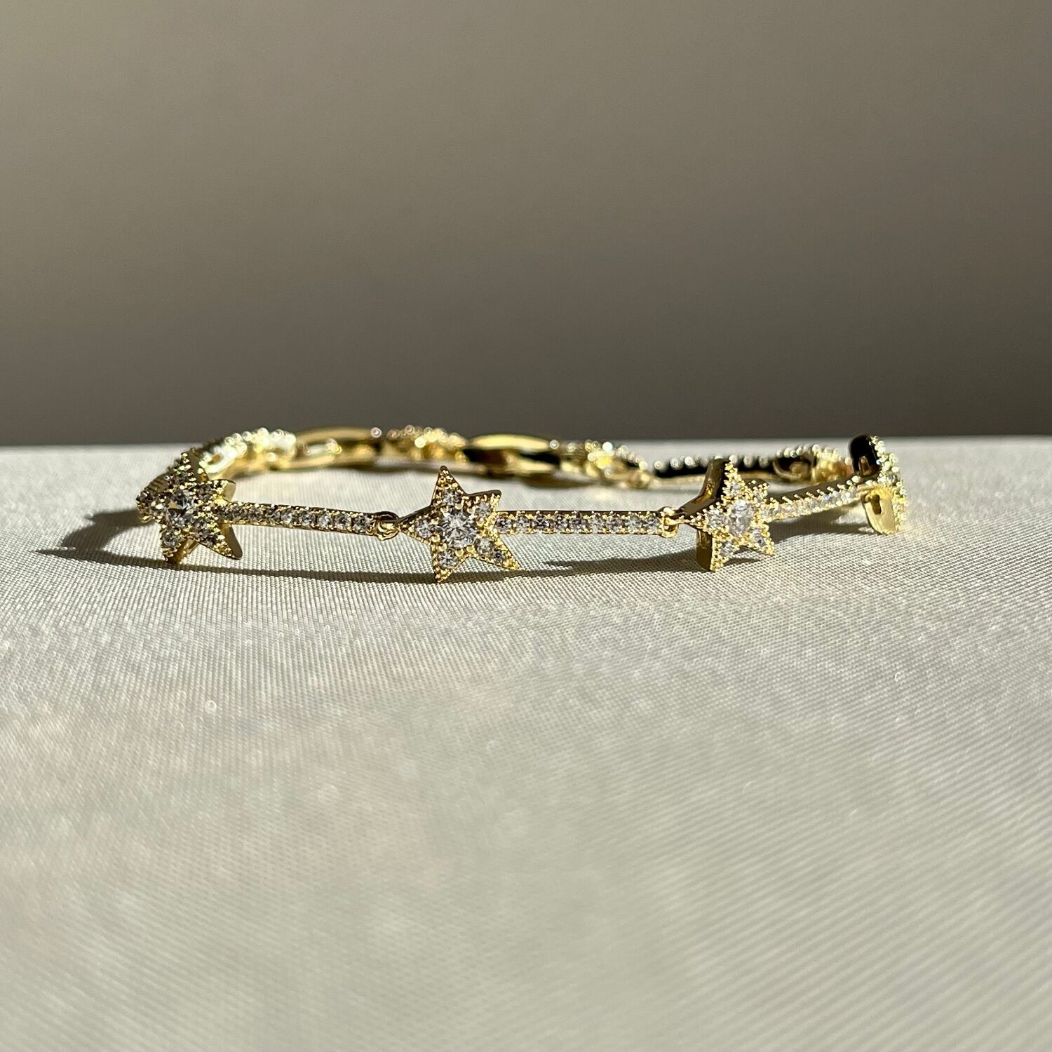 Pırlanta işçiliği yıldız figür xuping bileklik