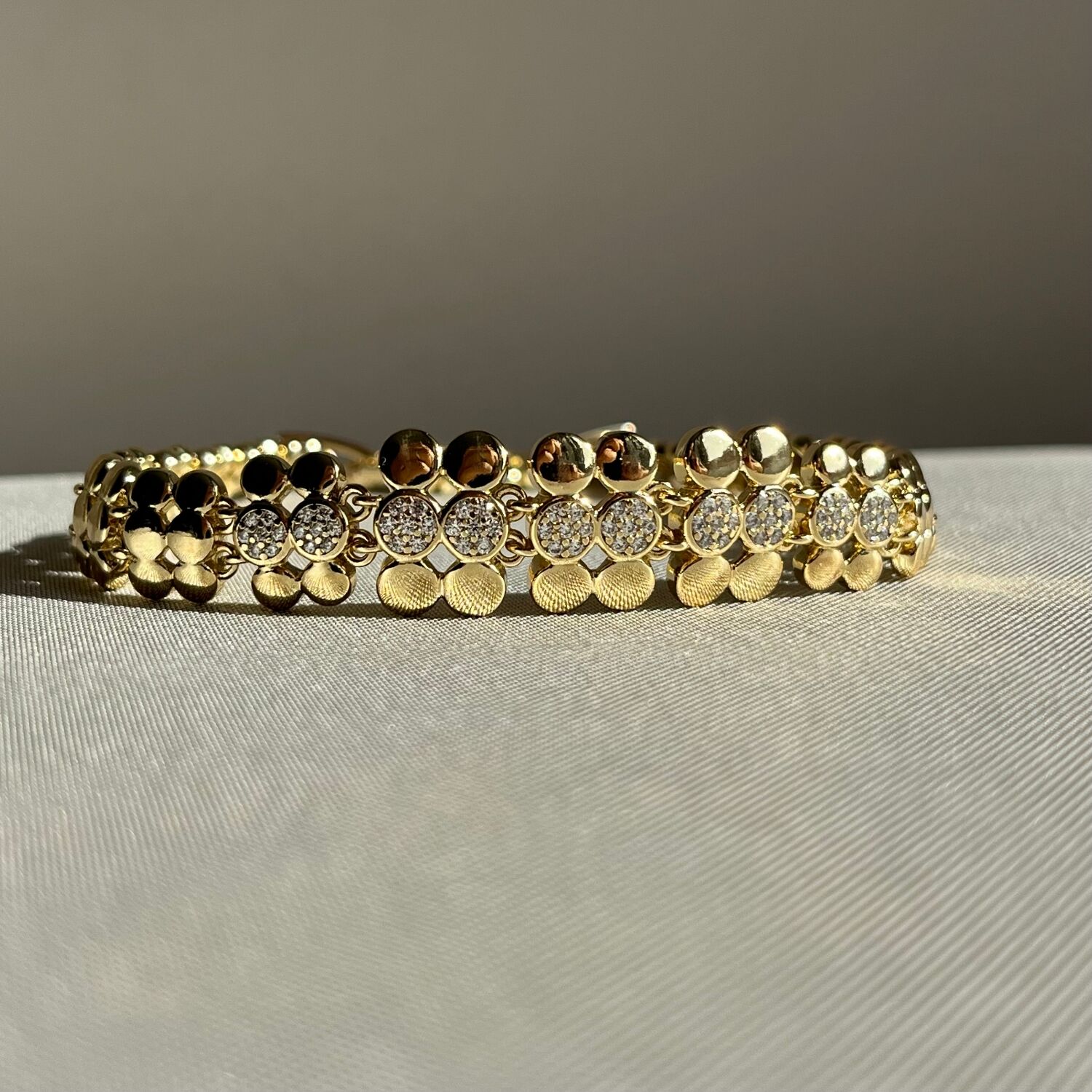 Pırlanta işçiliği petek model xuping bileklik