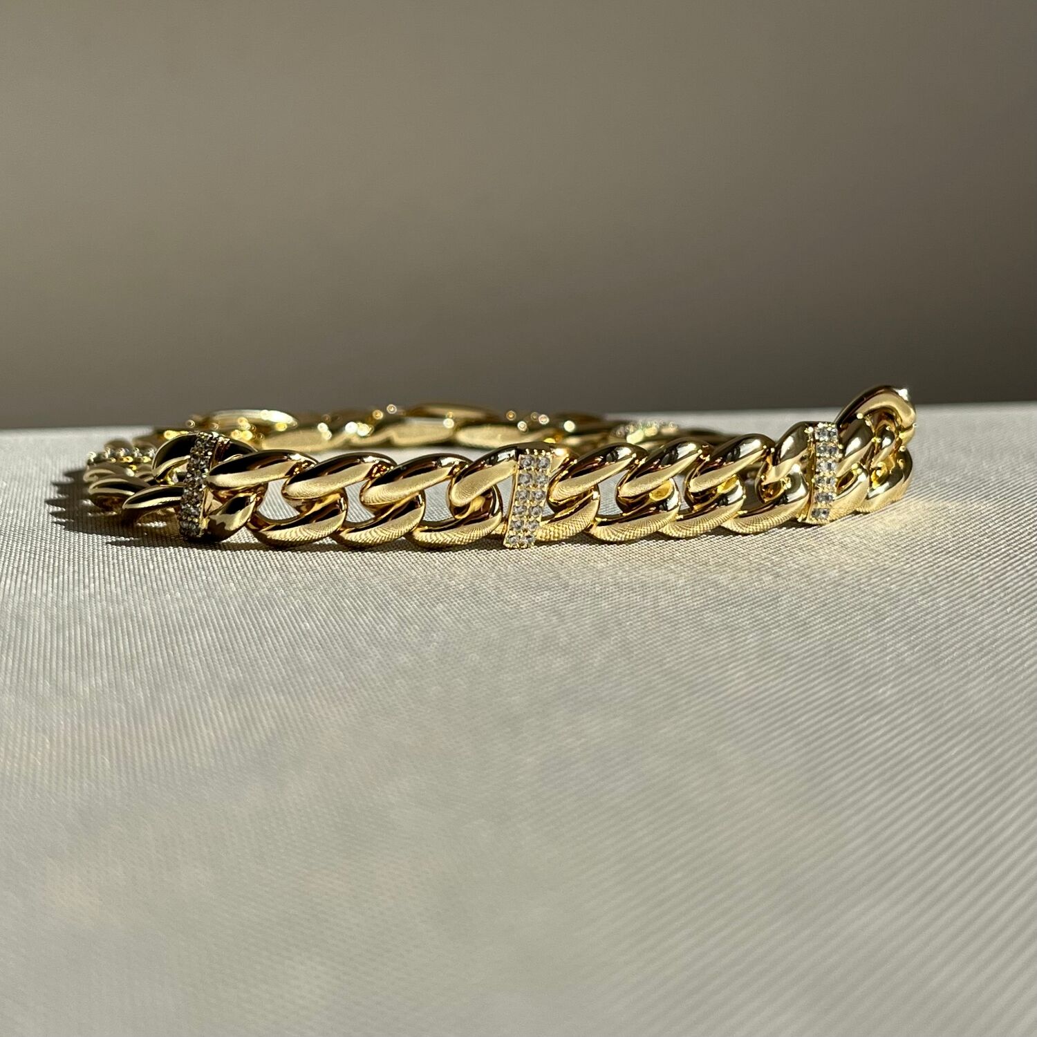 Pırlanta işçiliği xuping bileklik