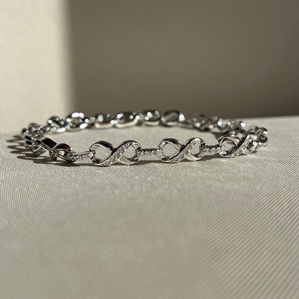 Pırlanta işçiliği sonsuzluk figür xuping bileklik