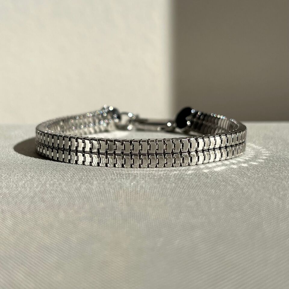 Altın işçiliği xuping bileklik