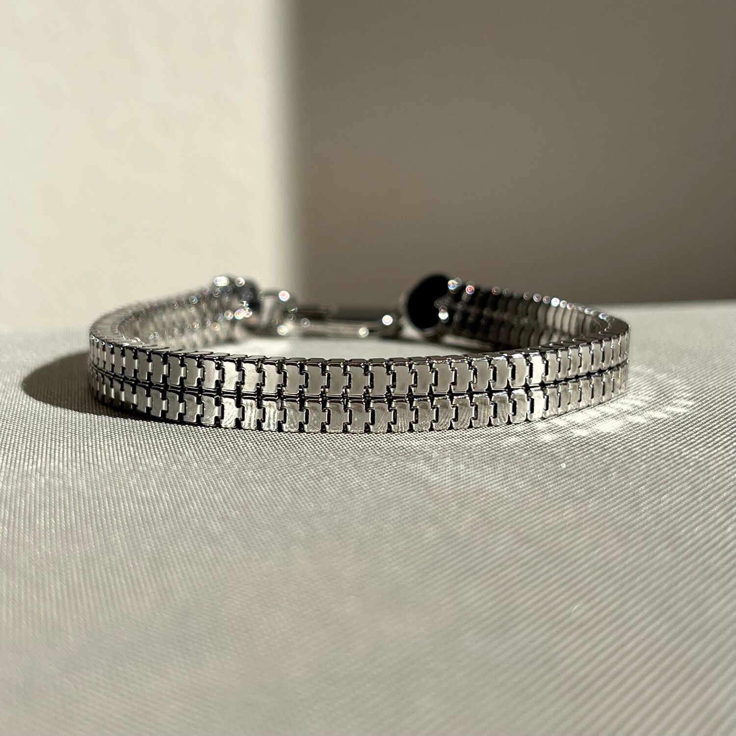 Altın işçiliği xuping bileklik