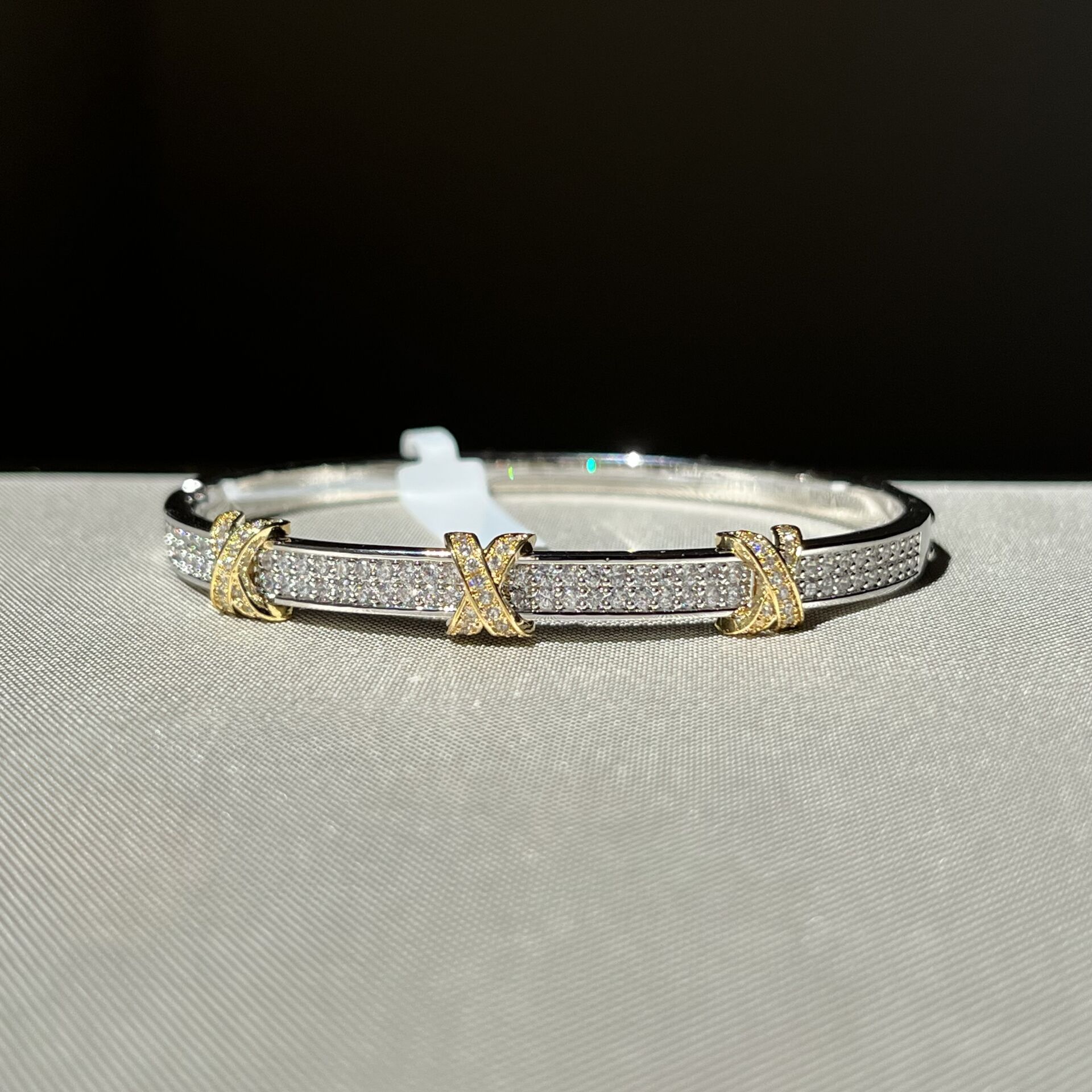 Pırlanta montür çift renk vıp kelepçe