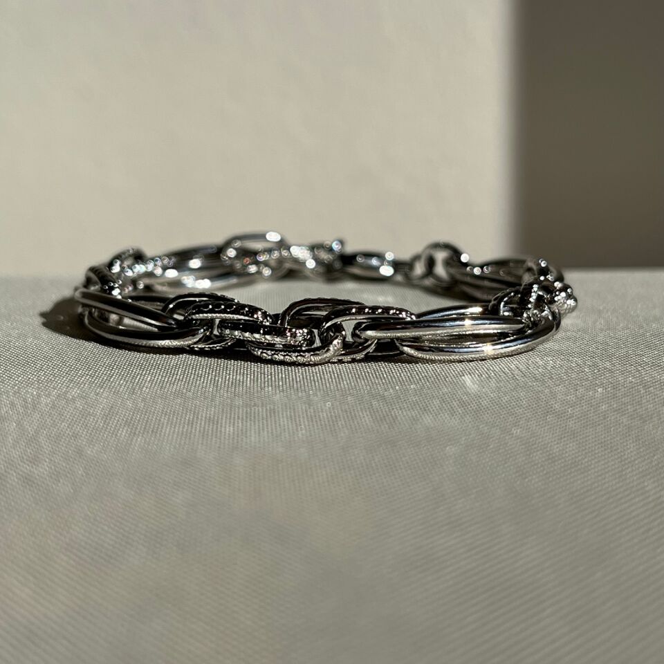 Altın işçiliği xuping bileklik