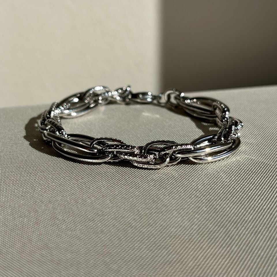 Altın işçiliği xuping bileklik