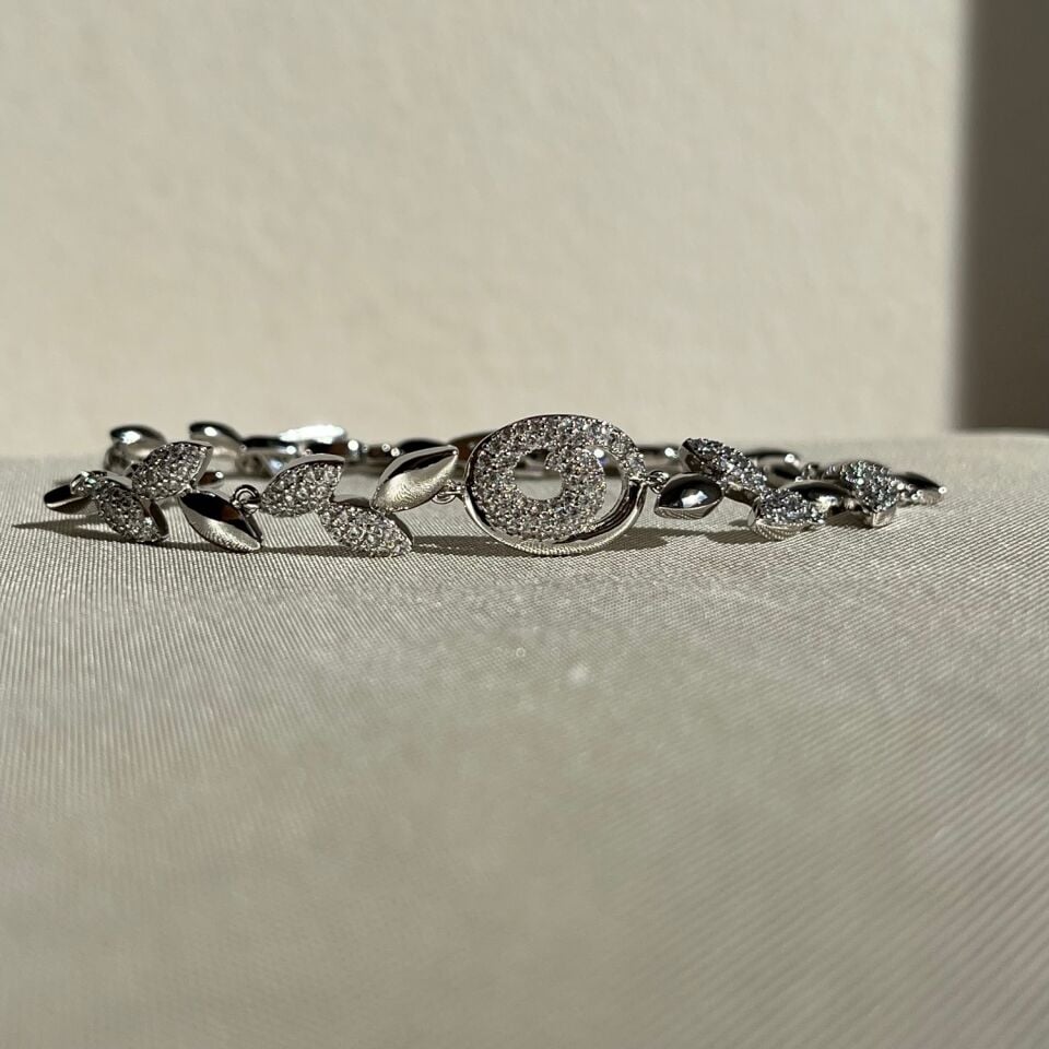 Pırlanta işçiliği yaprak desen xuping bileklik