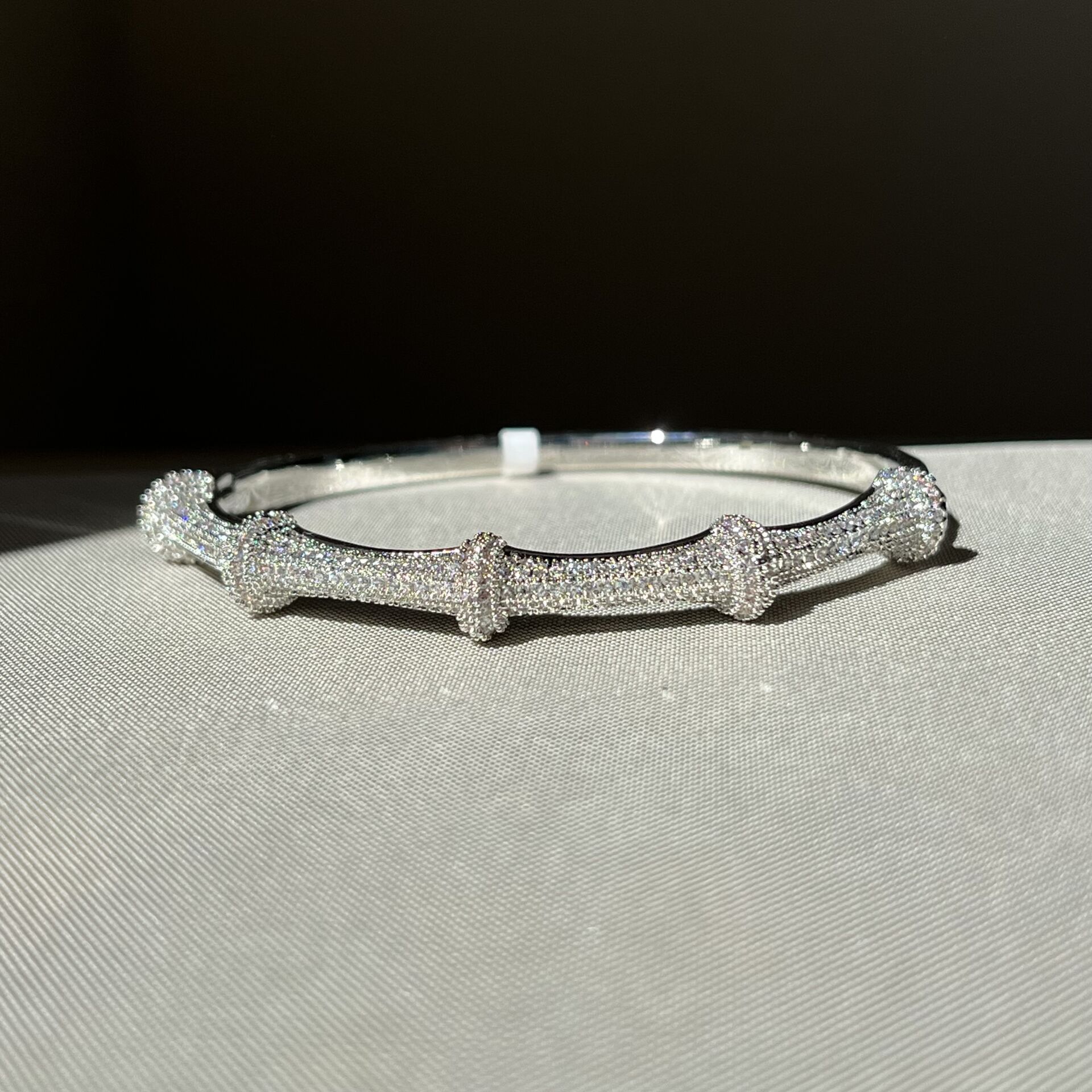 Pırlanta işçiliği vıp kelepçe