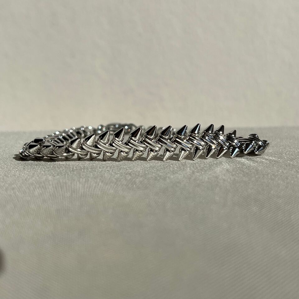 Altın işçiliği xuping bileklik