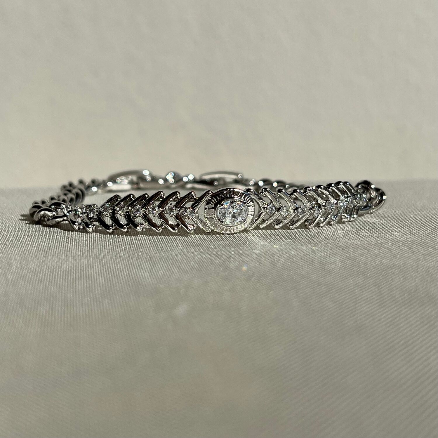 Oval pırlanta işçiliği gurmet xuping bileklik