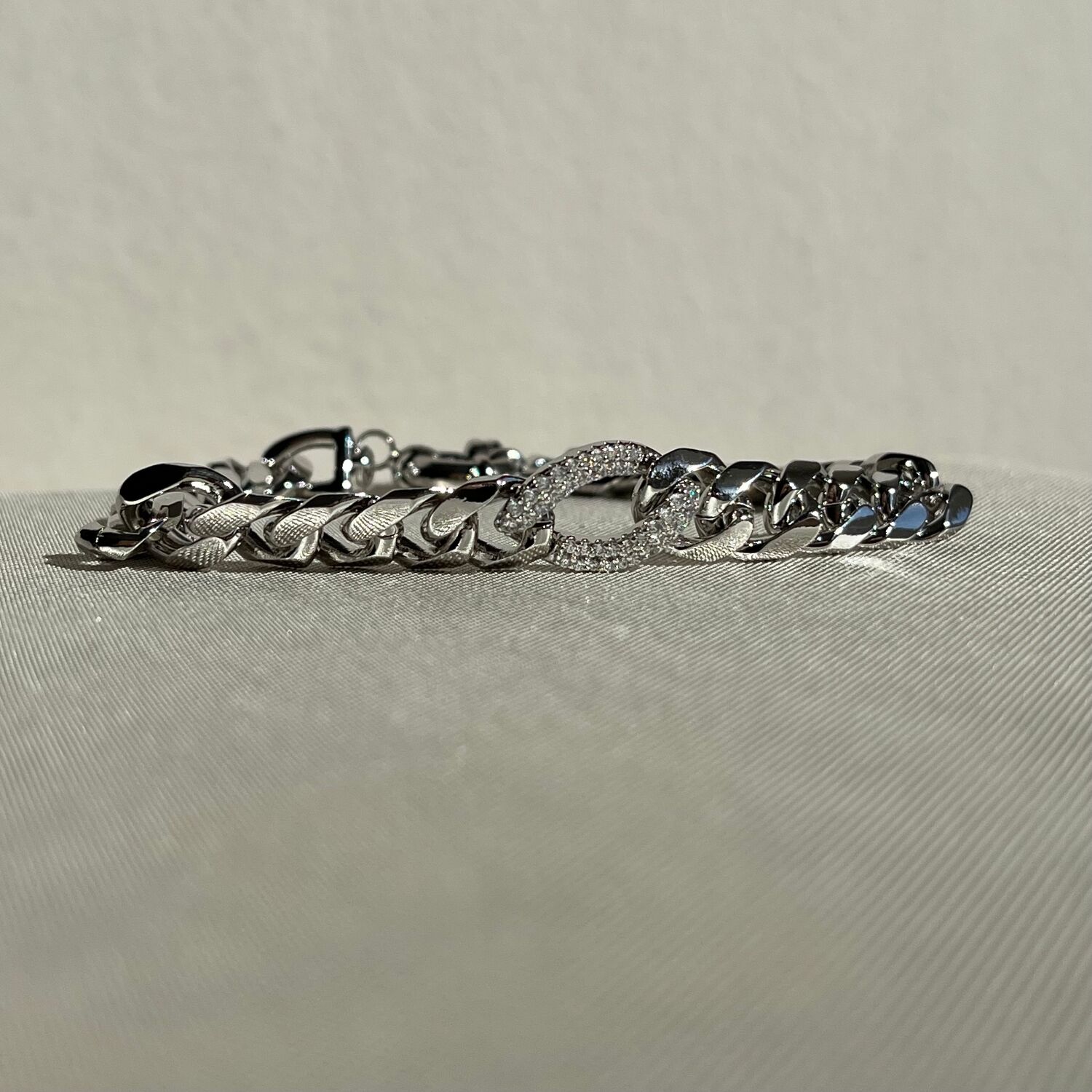 Pırlanta işçiliği gurmet xuping bileklik