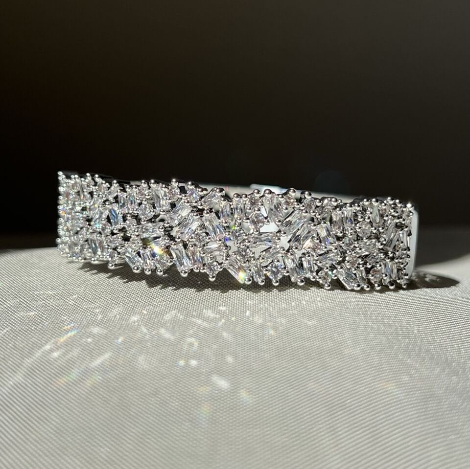 Baget pırlanta montür vıp kelepçe