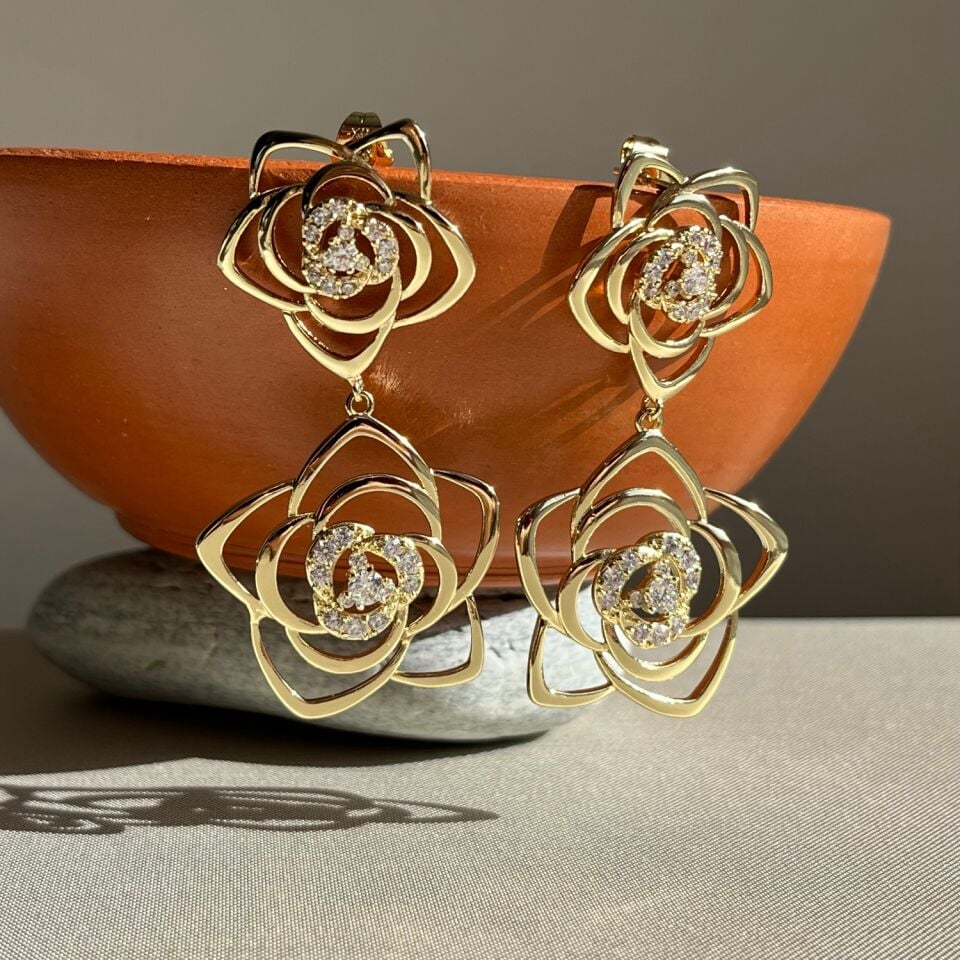 Pırlanta işçiliği büyük sallantılı xuping küpe