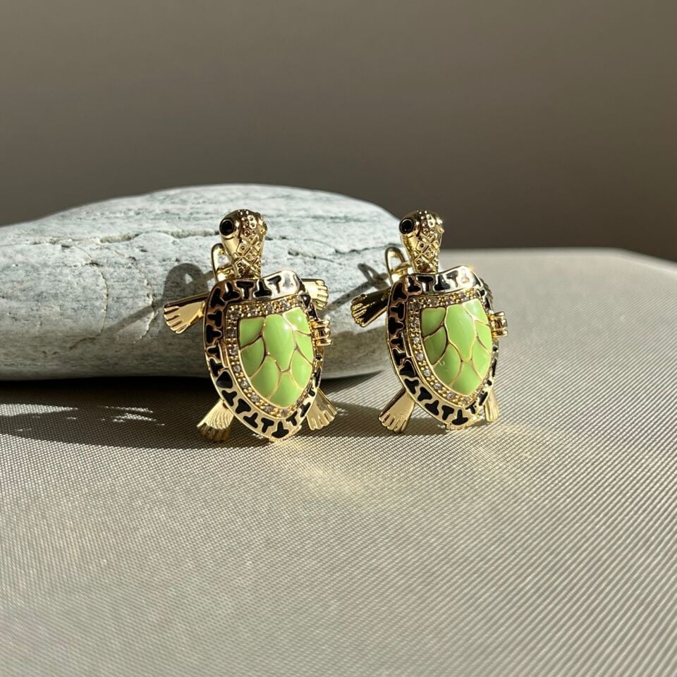 Pırlanta işçiliği mineli yavrulayan caretta xuping küpe