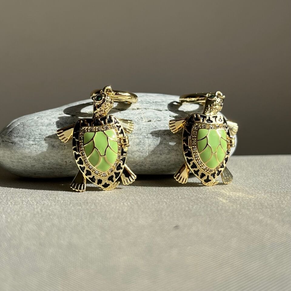 Pırlanta işçiliği sallanan mineli yavrulayan kaplumbağa xuping küpe