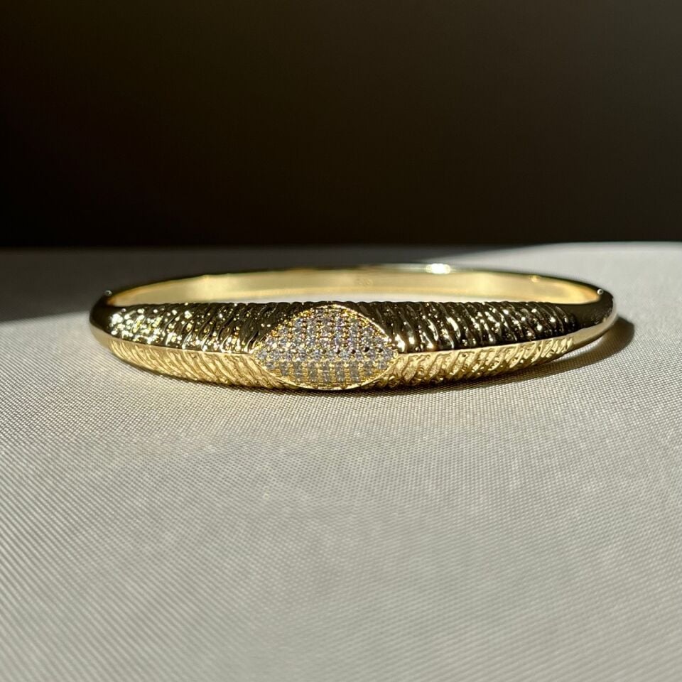 Pırlanta işçiliği xuping kelepçe