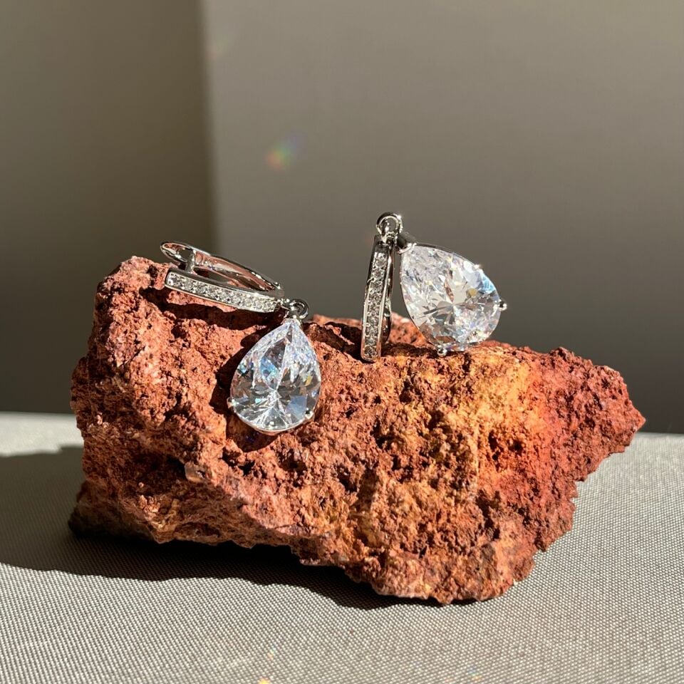 Damla pırlanta işçiliği xuping küpe