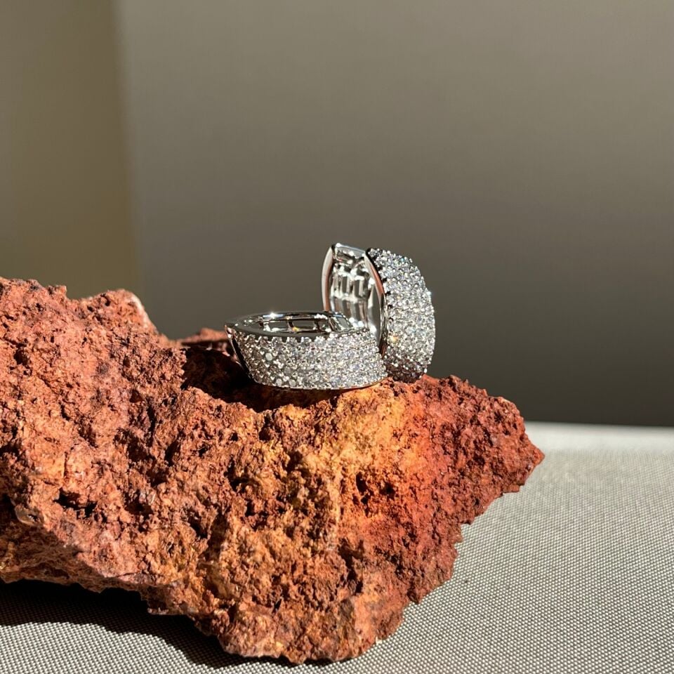 Pırlanta işçiliği halka xuping küpe