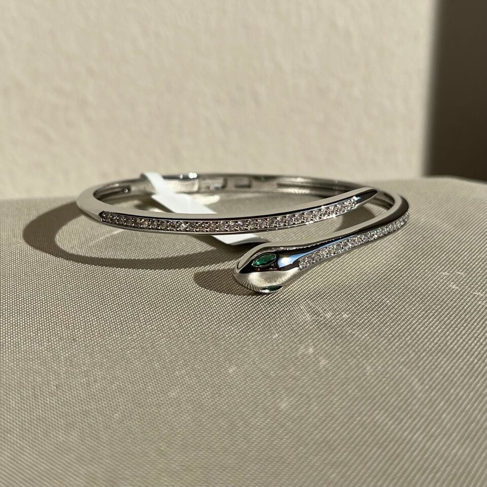 Zümrüt göz pırlanta işçiliği vıp kelepçe