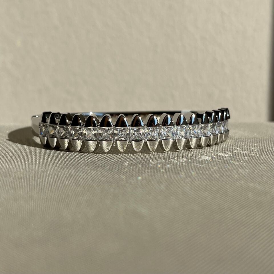 Prenses pırlanta montür vıp kelepçe