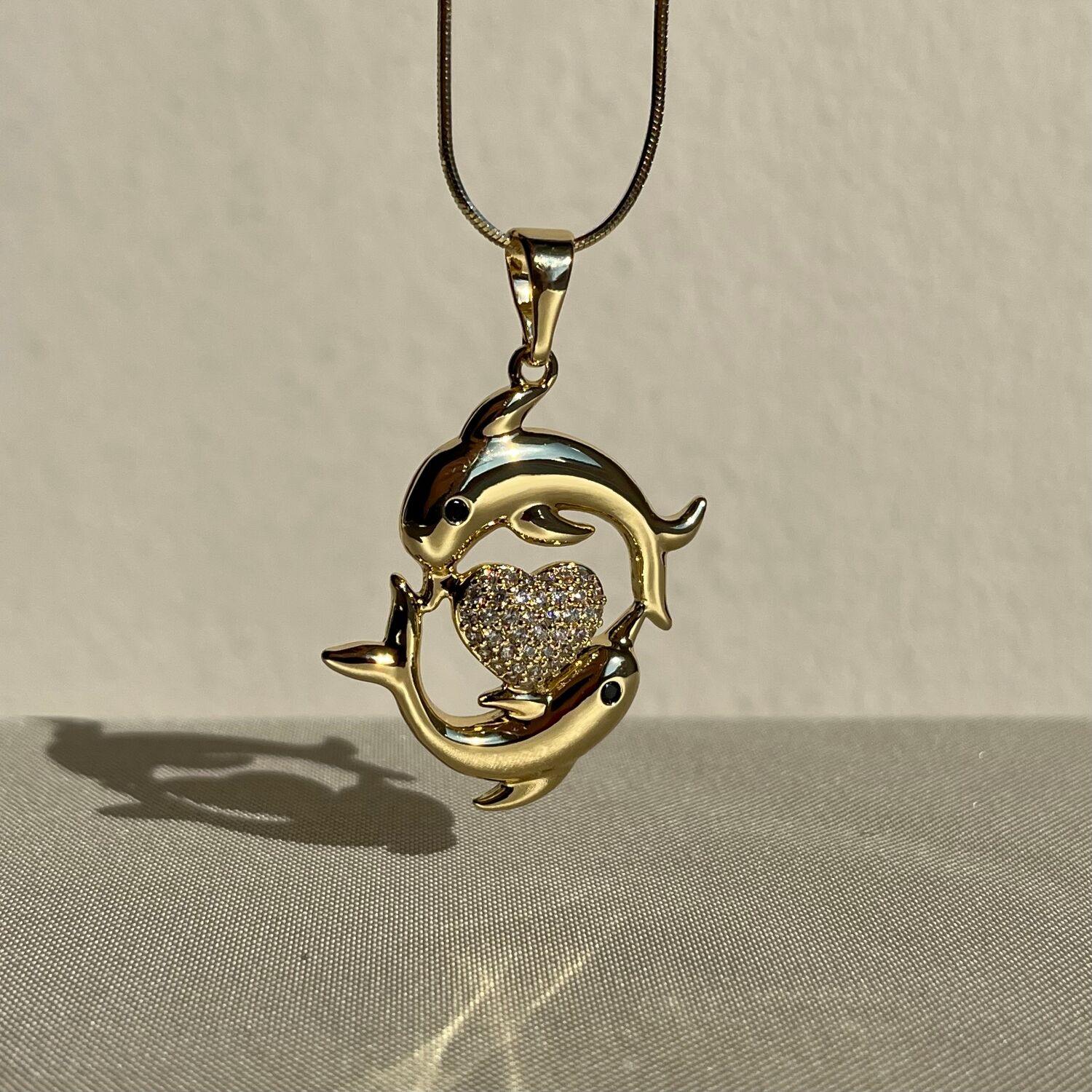 Pırlanta işçiliği ikiz yunus figür xuping kolye