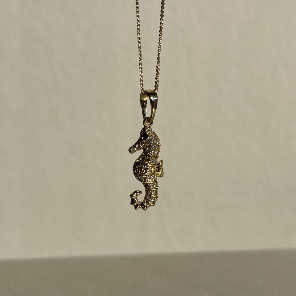 Pırlanta işçiliği deniz atı figür xuping kolye