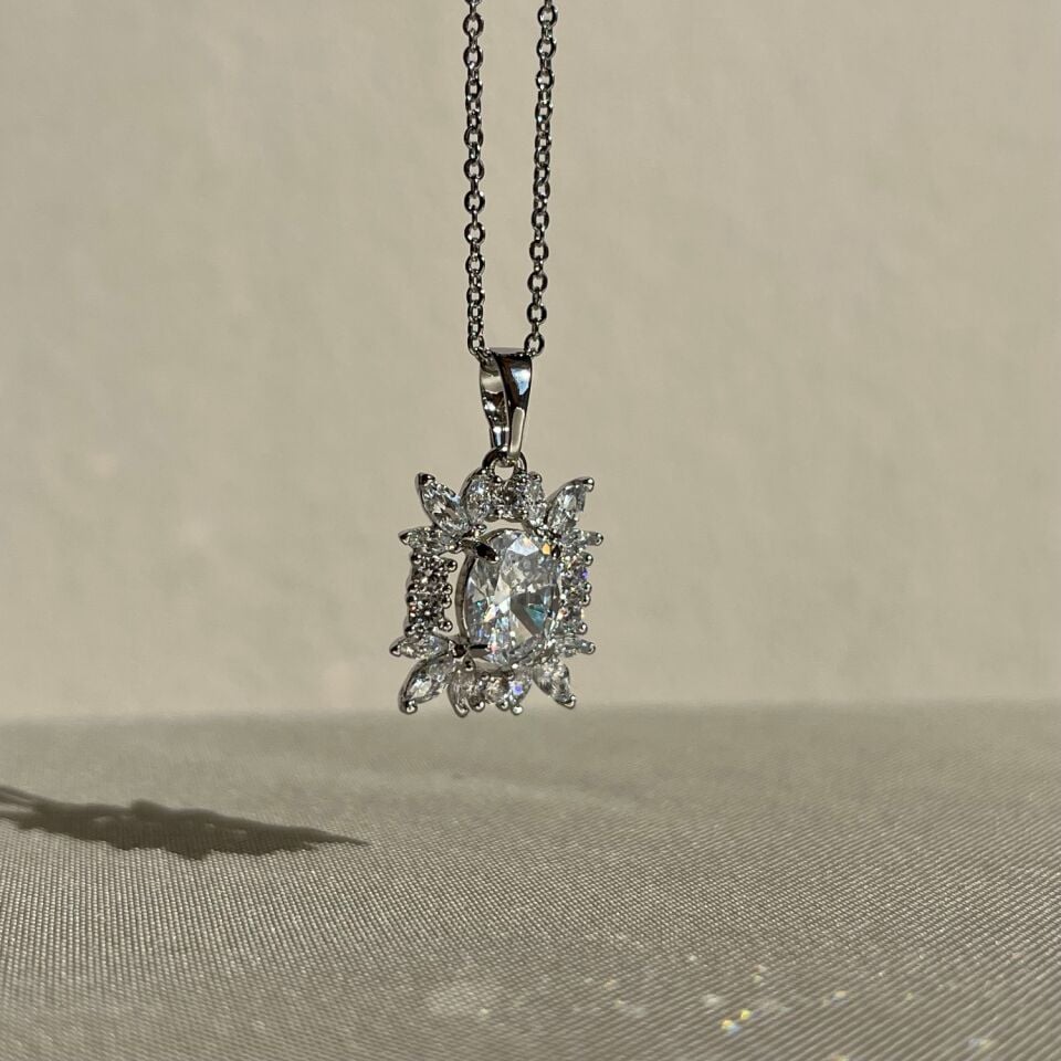 Oval & markiz pırlanta montür elmas model xuping kolye