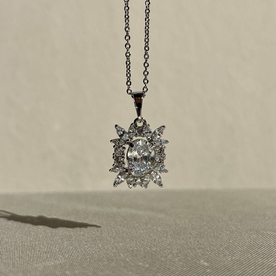 Oval & markiz pırlanta montür elmas model xuping kolye