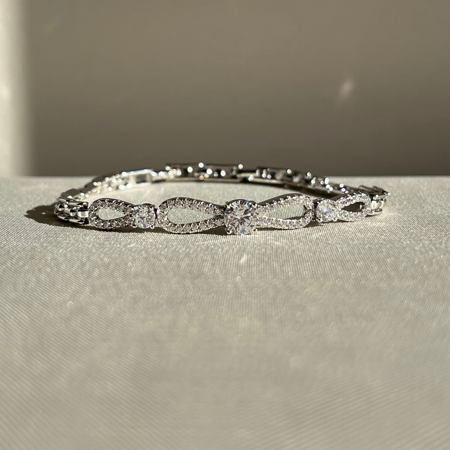 Round pırlanta işçiliği xuping bileklik