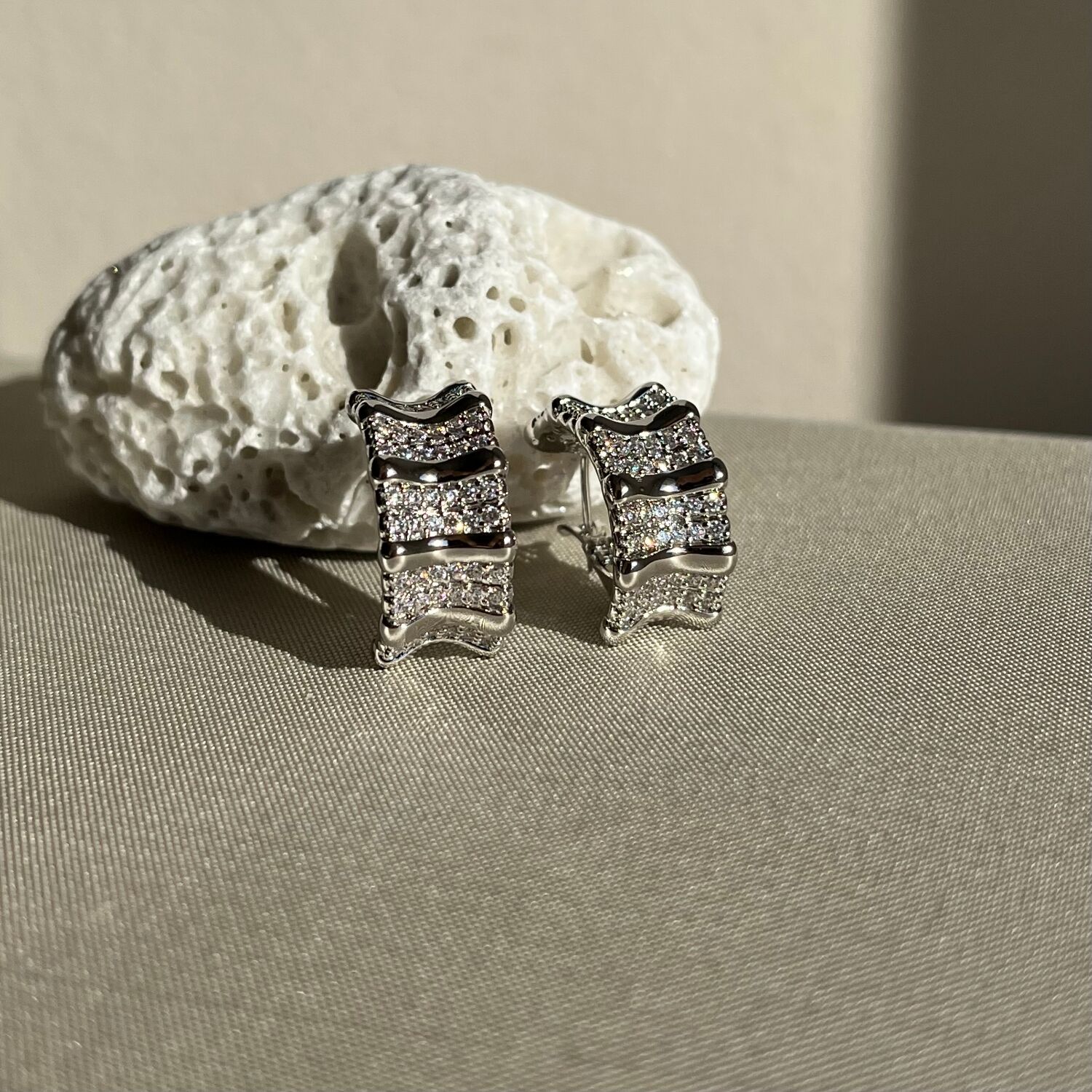 Pırlanta işçiliği xuping küpe