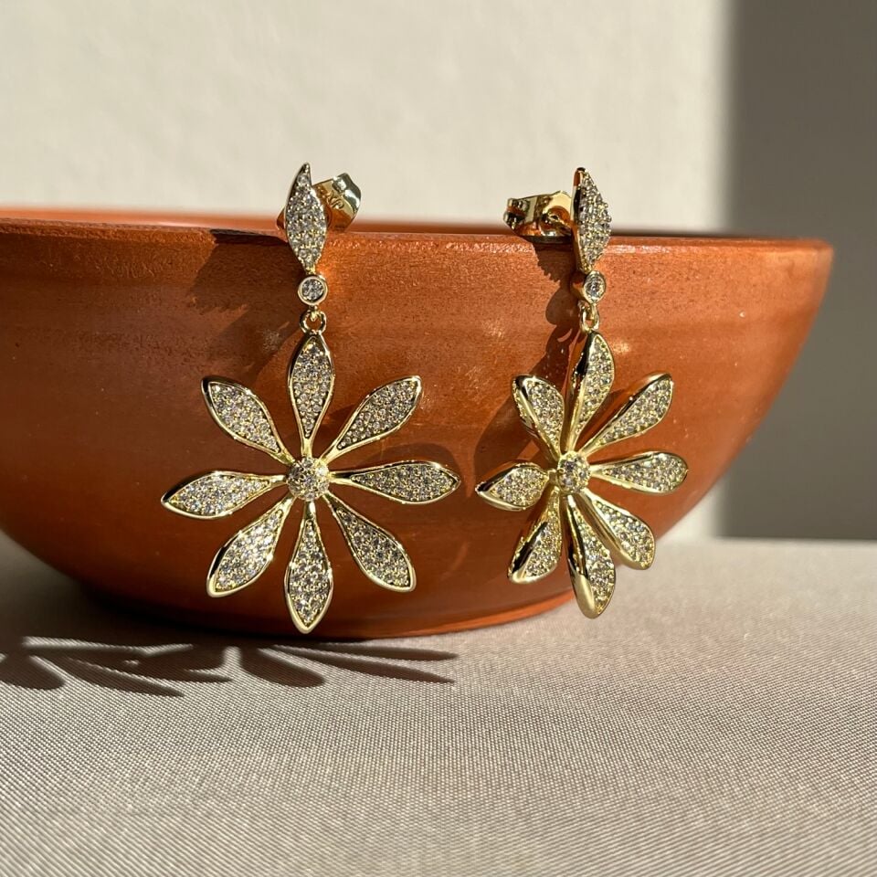 Pırlanta işçiliği sallantılı çiçek xuping küpe