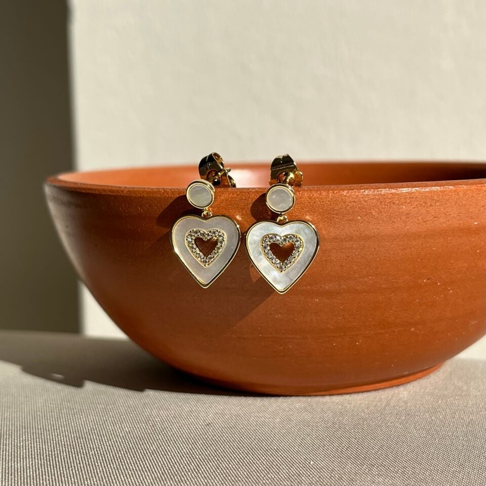 Pırlanta işçiliği sedefli minimal kalp xuping küpe