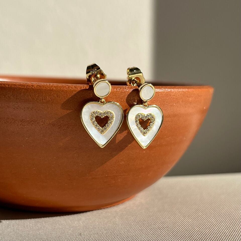 Pırlanta işçiliği sedefli minimal kalp xuping küpe